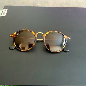 Tortoise Shell Ray Bans